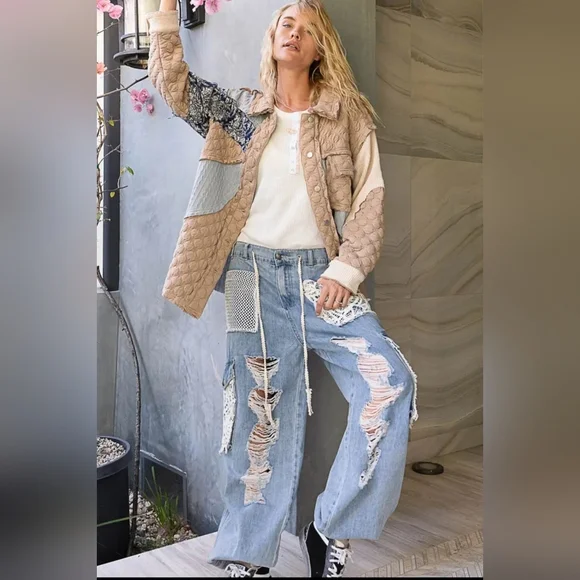 POL Blue Denim Jeans with Distressed Lace Design - Picture 2 of 12